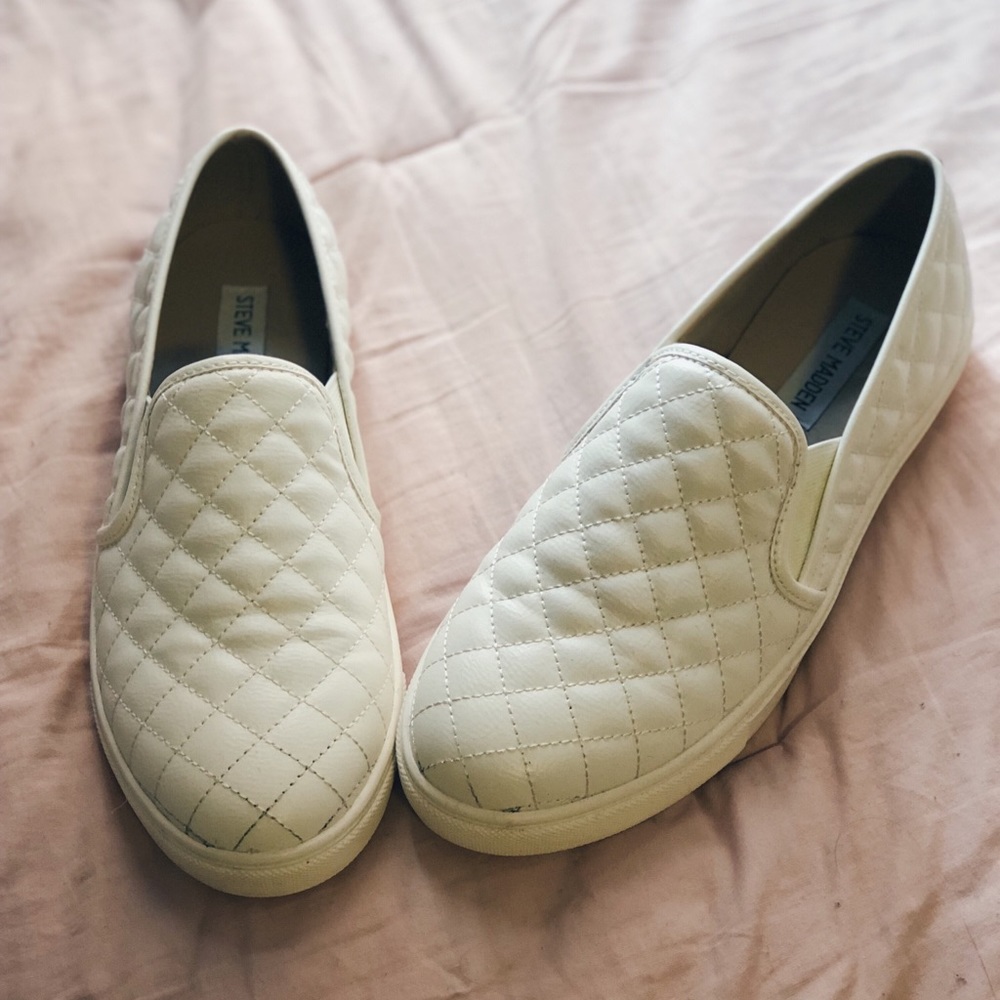 Steve Madden White “Ecentrcq” Leather Slip On Shoe